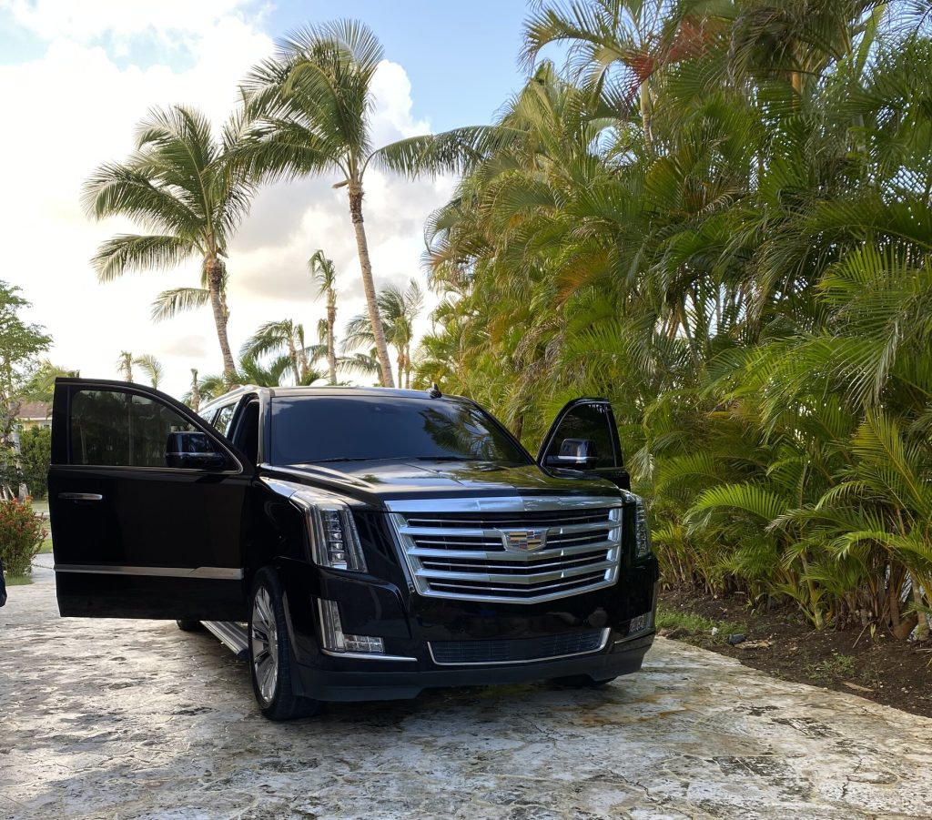 Cadillac Escalade Premium, SUV de lujo para traslados privados al aeropuerto